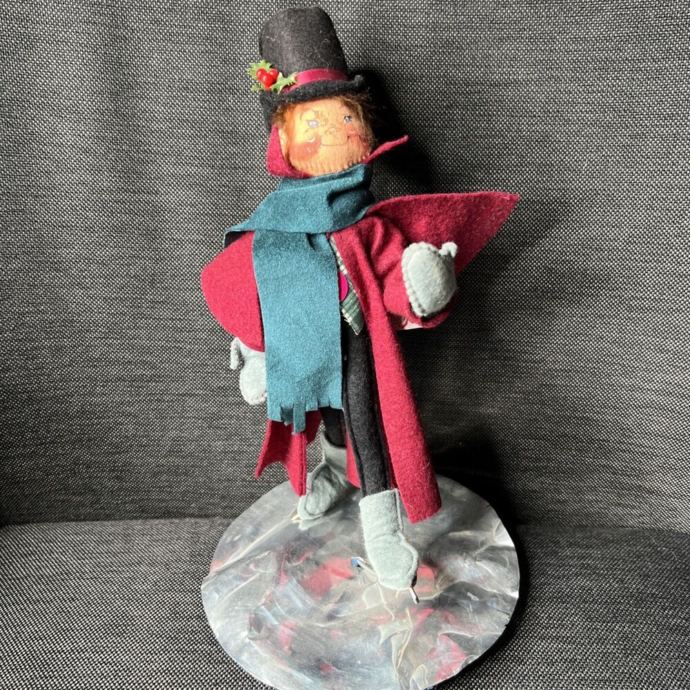 Vintage ANNALEE Ice Skating Doll 11" Skater Winter Top Hat Victorian Christmas